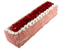 Hijyenik Üretim 4-6 Kişilik Çilekli Baton Yaş Pasta pasta