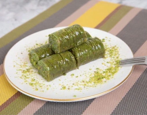 Usta Ellerden 1000 Gr Fıstık Sarma pasta